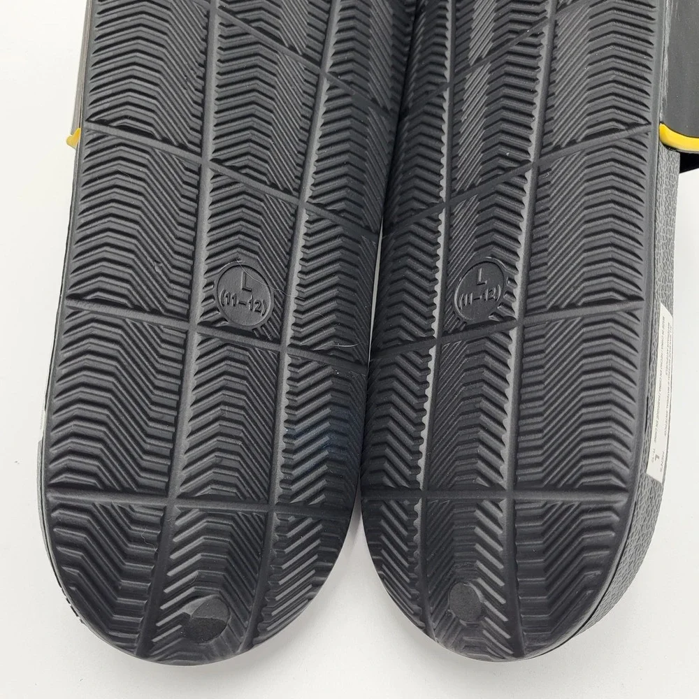 Iowa‎ Hawkeyes Molded Slides FOCO Men's Large 11-12 Black Team Stripe